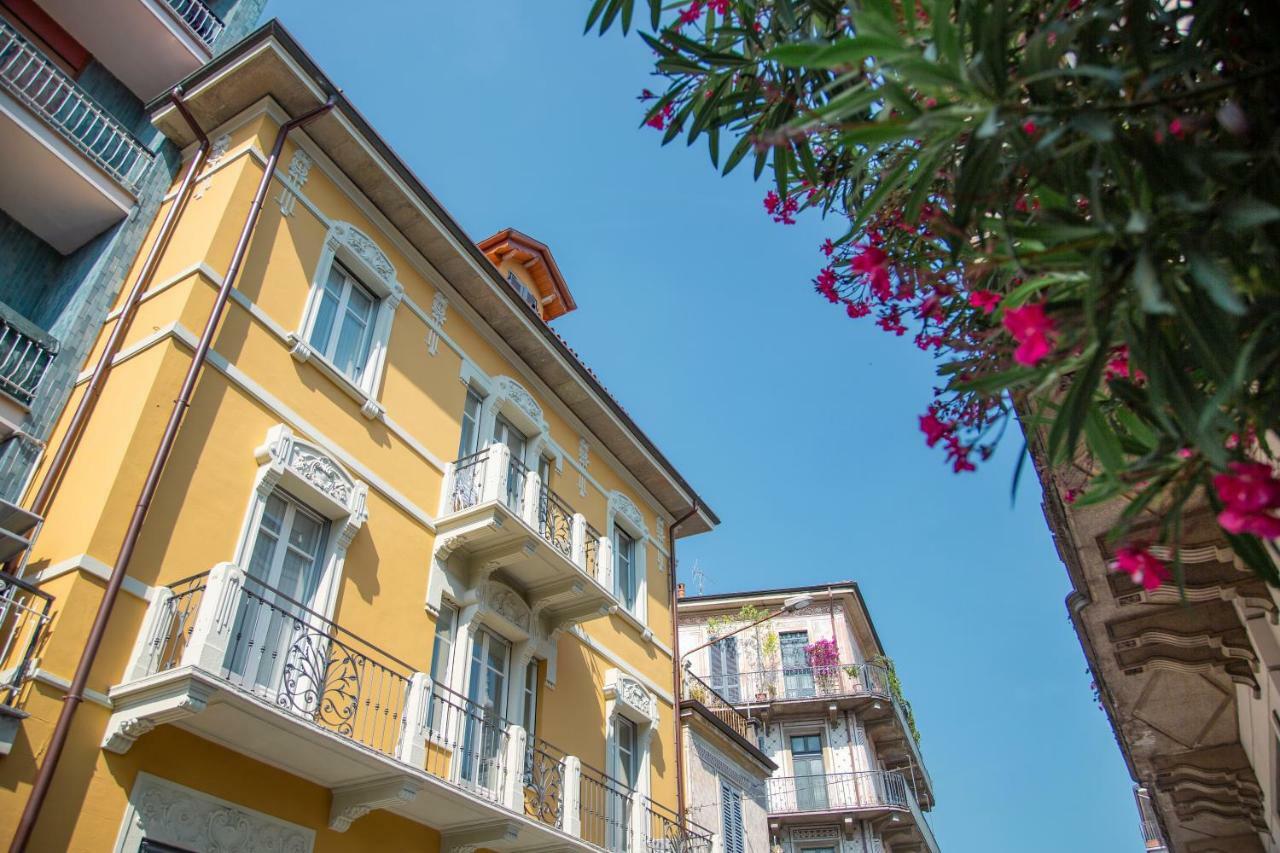 Aqualago Casa Vacanze Apartment D Verbania Exteriör bild